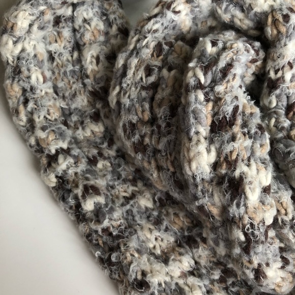 Knit Scarf - Picture 2 of 3